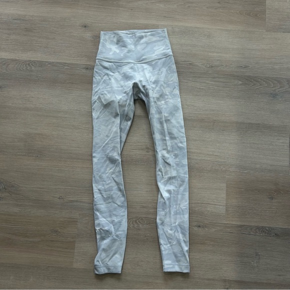 Lululemon Wunder Under High Rise Tight *Luxtreme - Picture 6 of 10